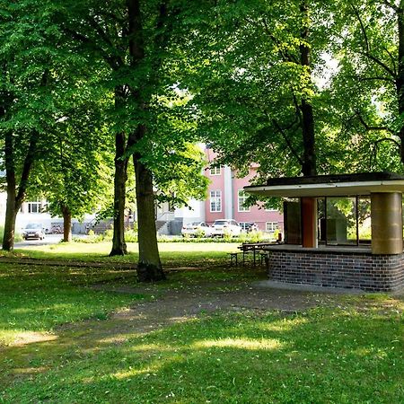 Haus Des Volkes - Das Bauhaushotel Probstzella Esterno foto