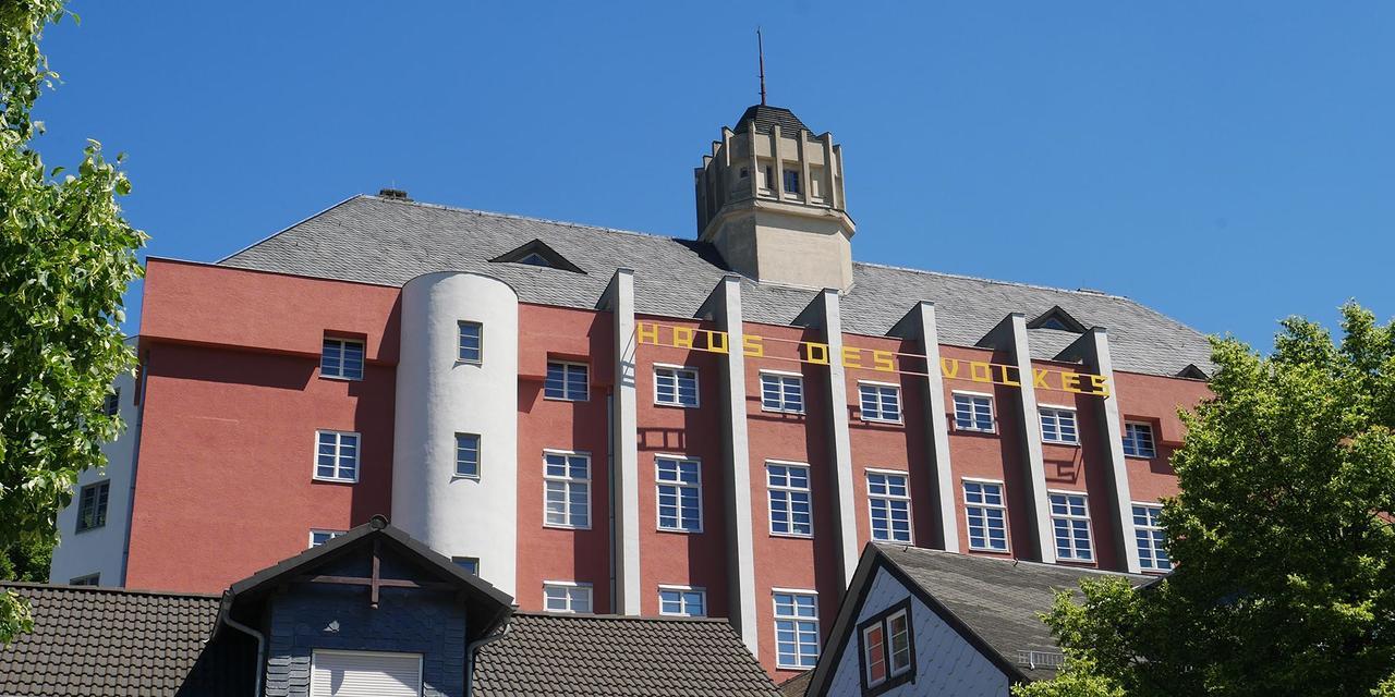 Haus Des Volkes - Das Bauhaushotel Probstzella Esterno foto