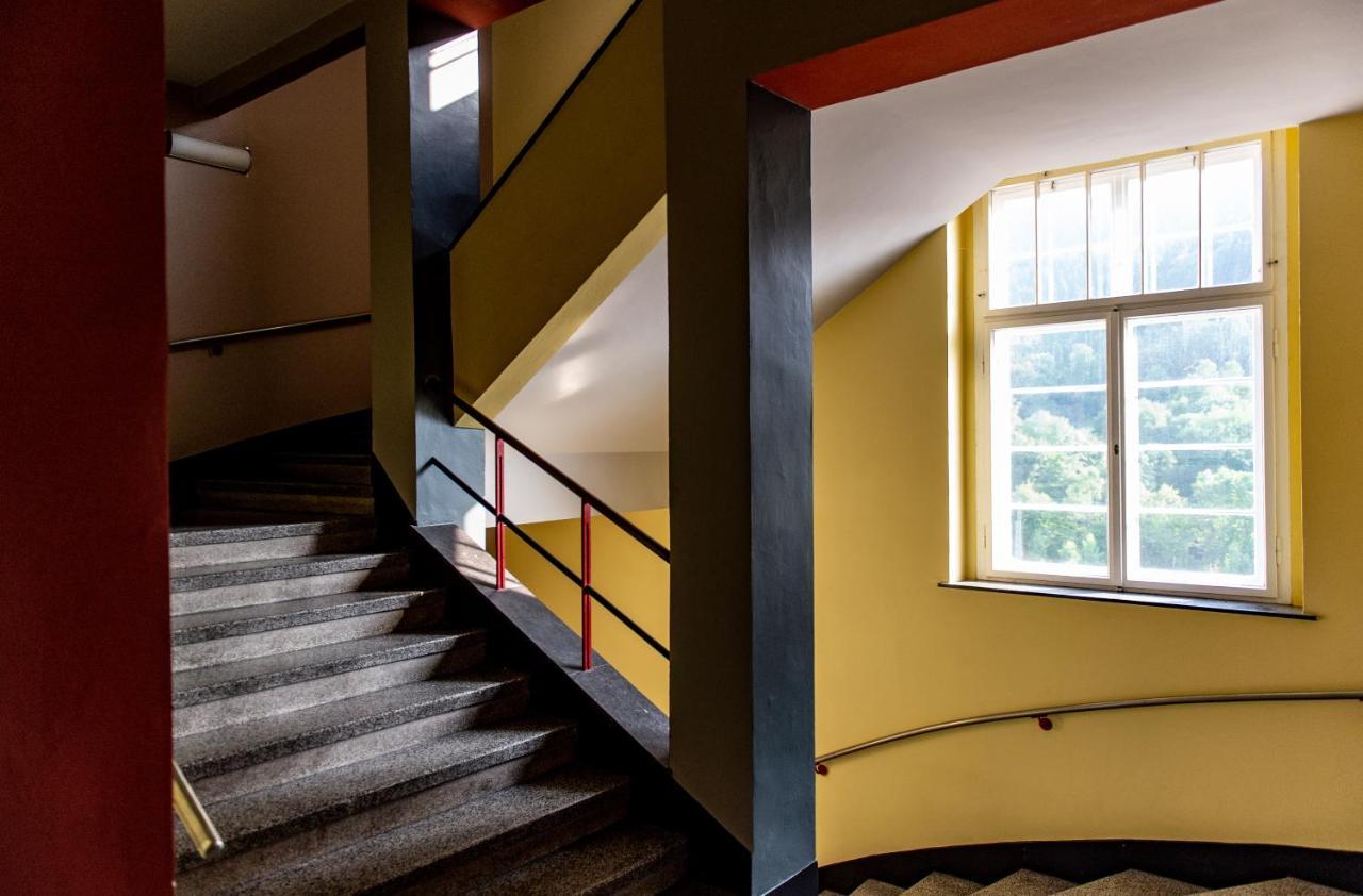 Haus Des Volkes - Das Bauhaushotel Probstzella Esterno foto